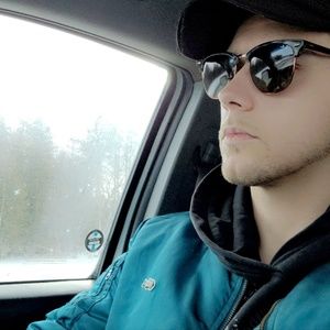 Meet your Posher, Ray